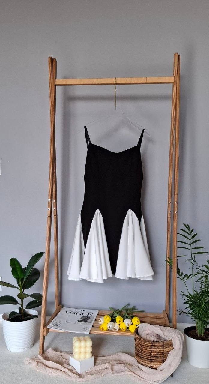 платье на бретельках,платья мини,платье черное,платье с бретелями,платье короткие