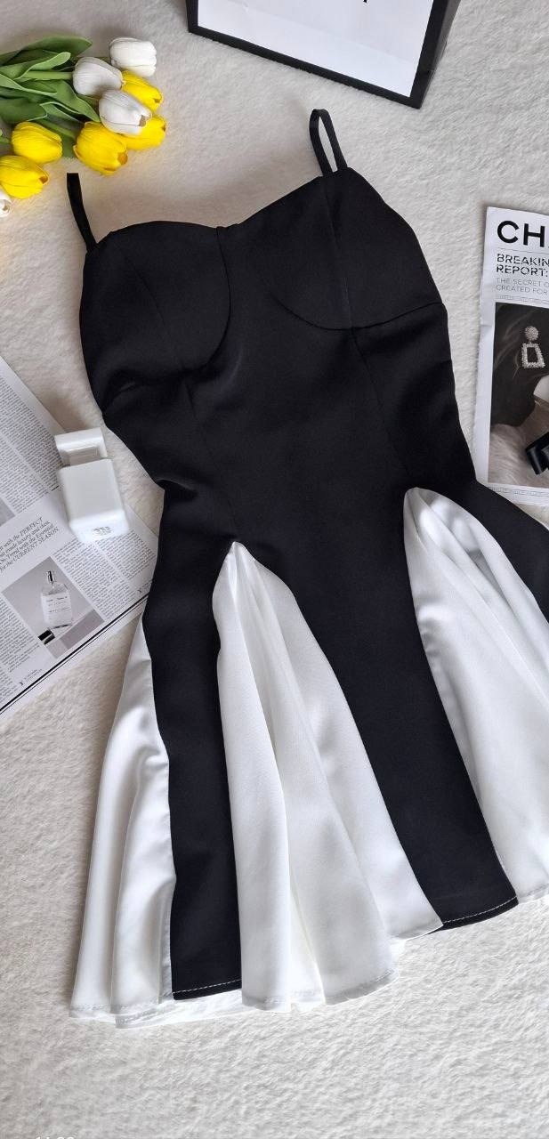 платье на бретельках,платья мини,платье черное,платье с бретелями,платье короткие