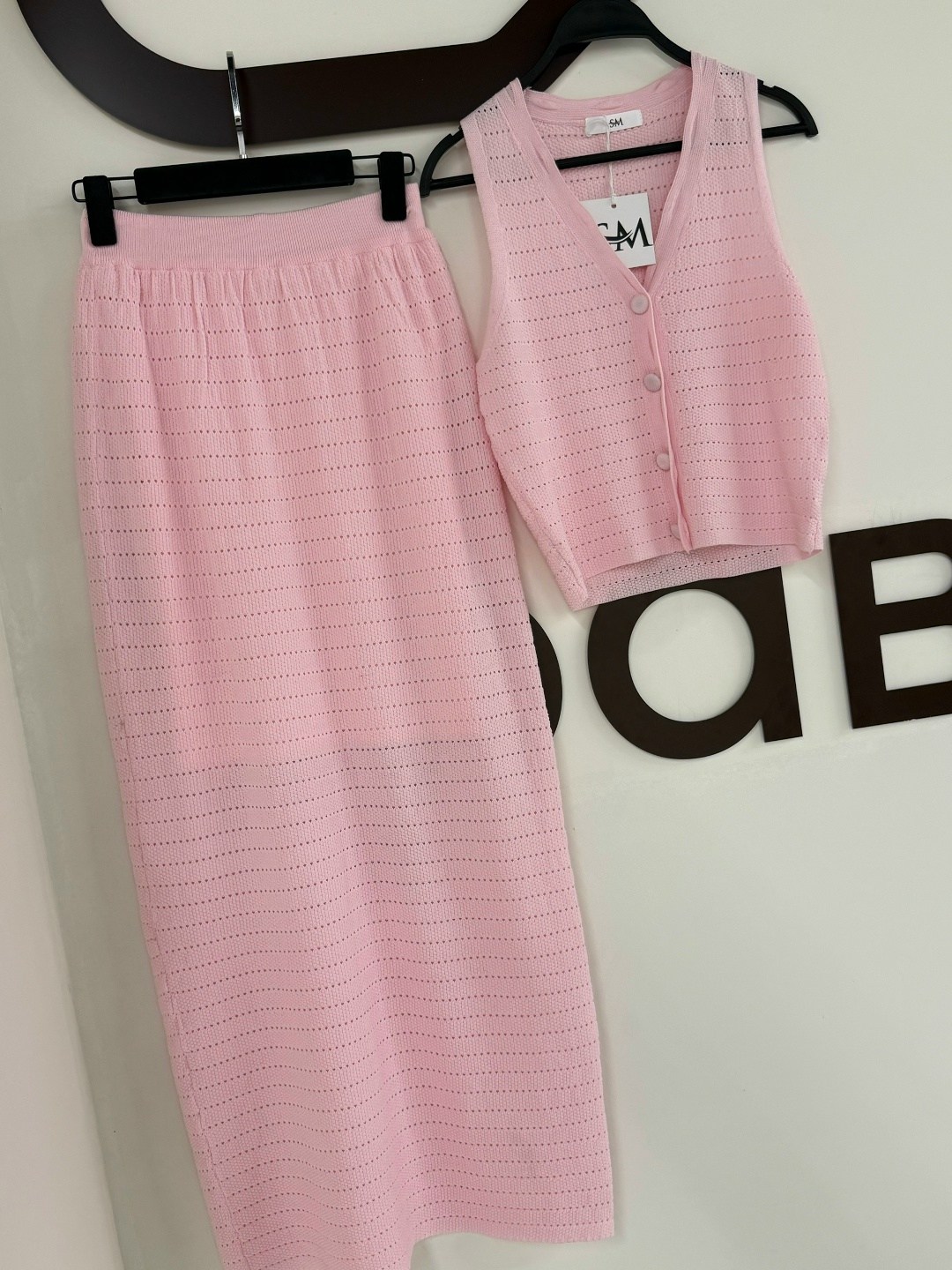 костюм с юбкой,вязаные костюмы,женские жилеты,костюм женский с юбкой,женские костюмы