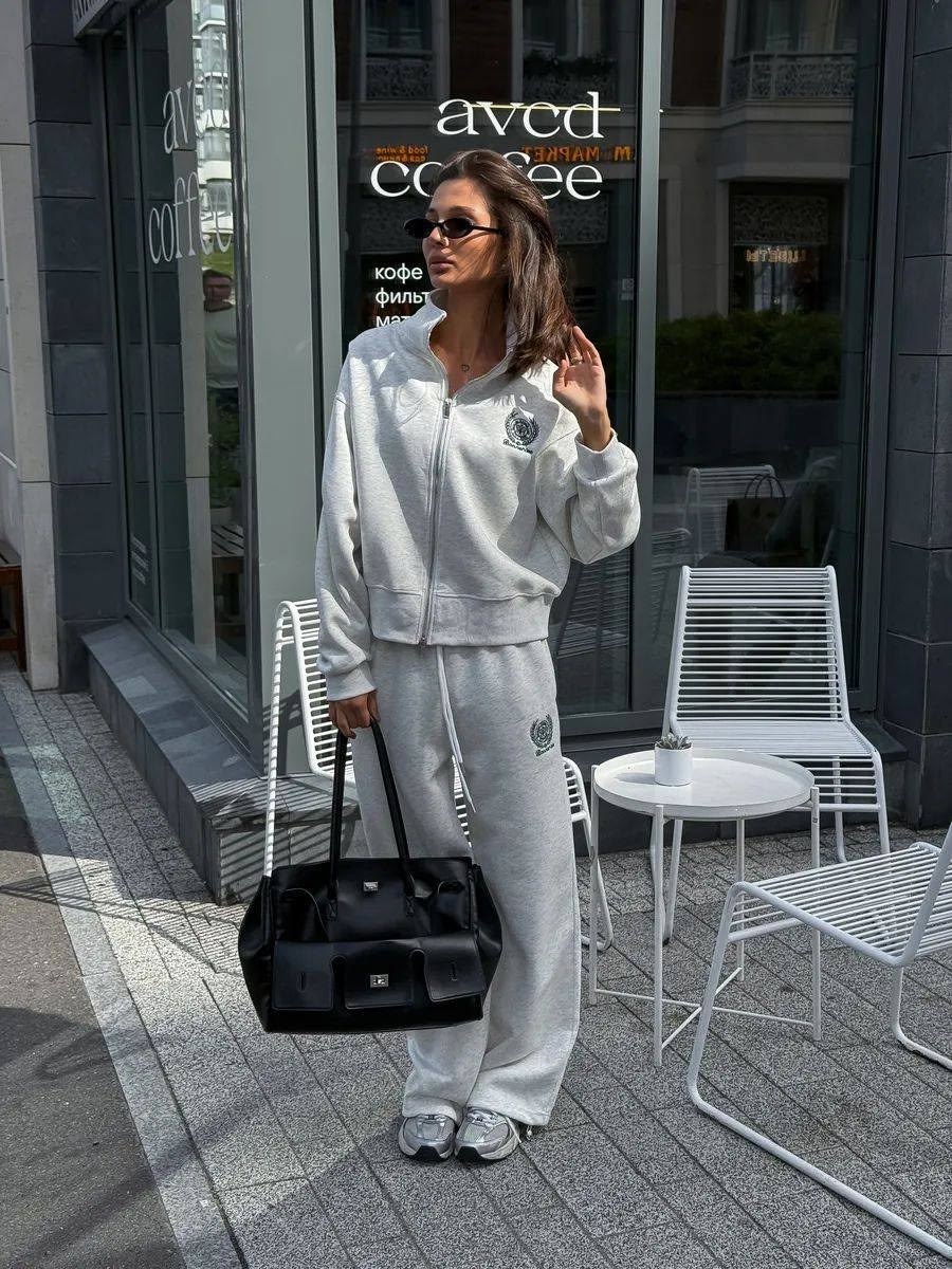 спортивный костюм женский,стильные костюмы,спортивный костюм,костюм спорт шик,женские костюмы