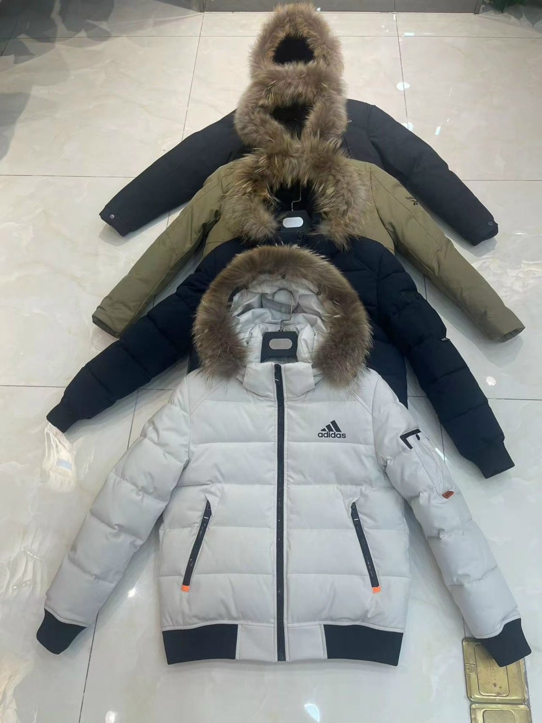 куртка мужская зимняя adidas,зимняя куртка adidas,куртка мужская adidas,куртка зимняя пуховик adidas,куртка зимняя с капюшоном adidas