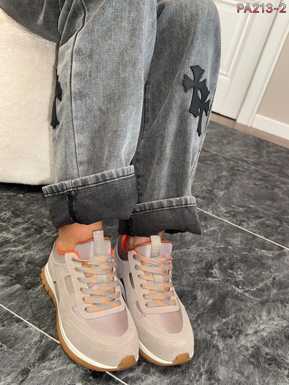 кроссовки женскиe,,повседневные кроссовки,стильные кроссовки,кроссовка