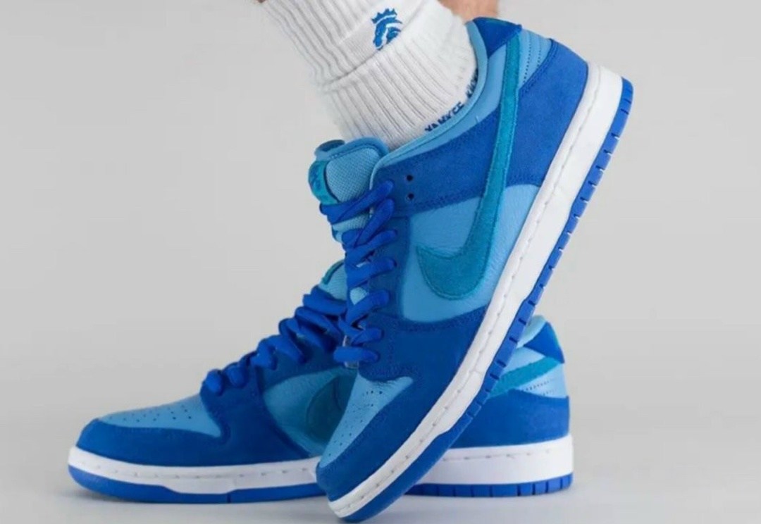 nike sb dunk low blue raspberry,кроссовки nike sb dunk low blue raspberry,найк данки лоу синие,nike sb dunk blue raspberry,nike sb dunk low blueberry