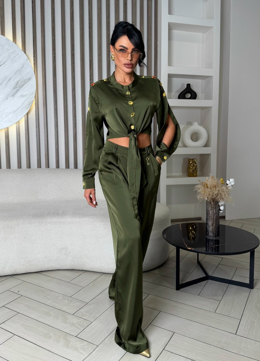 женские костюмы брючные,костюм классический,атласные костюмы,женский костюм,костюм в пижамном стиле