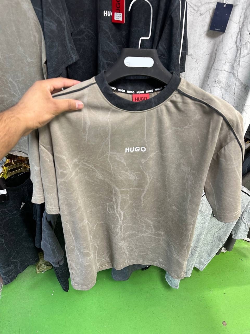 hugo hugo boss куртка,hugo boss куртка,куртка hugo,спортивный костюм hugo boss на флисе,hugo boss бирки