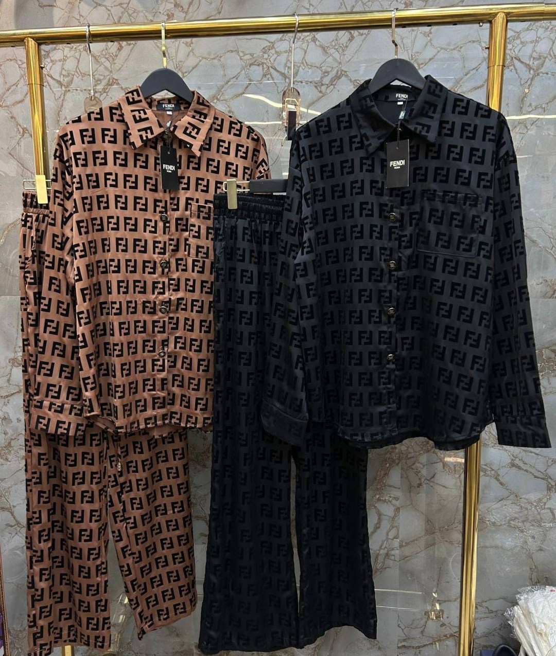 костюм fendi,стильные костюмы,пижама от фенди,пижама фенди,пижамные костюмы