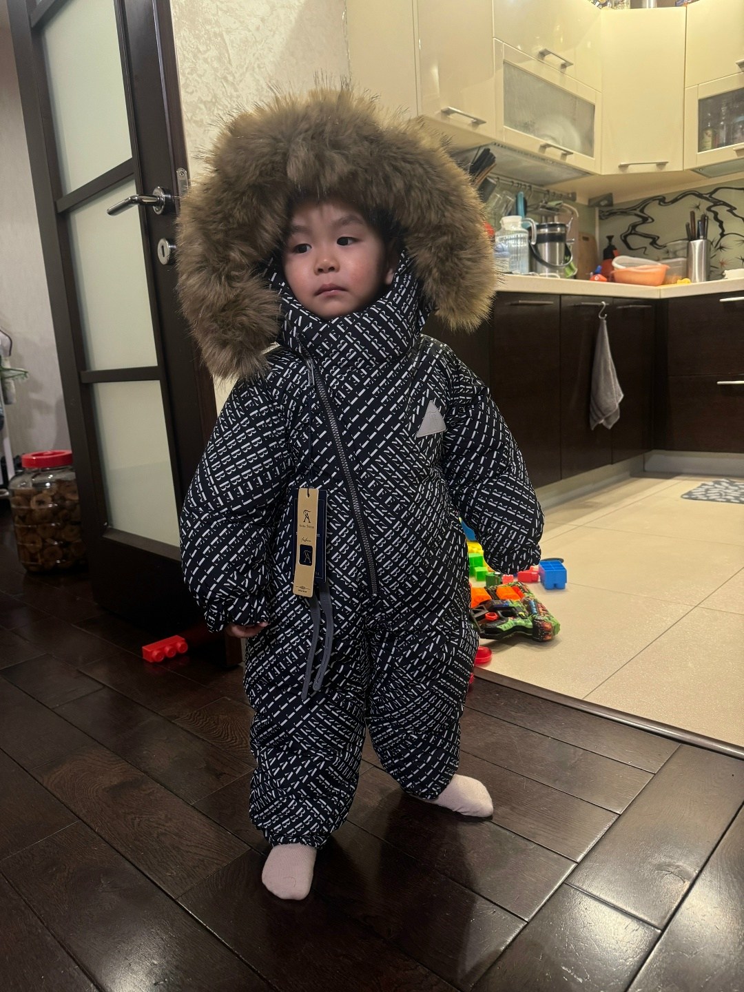 зимний детский комбинезон,детский зимний комбинезон fendi,утепленный зимний комбинезон с опушкой at-fashion 254160753,комбинезон зимний для мальчика,утепленный зимний комбинезон с опушкой at-fashion