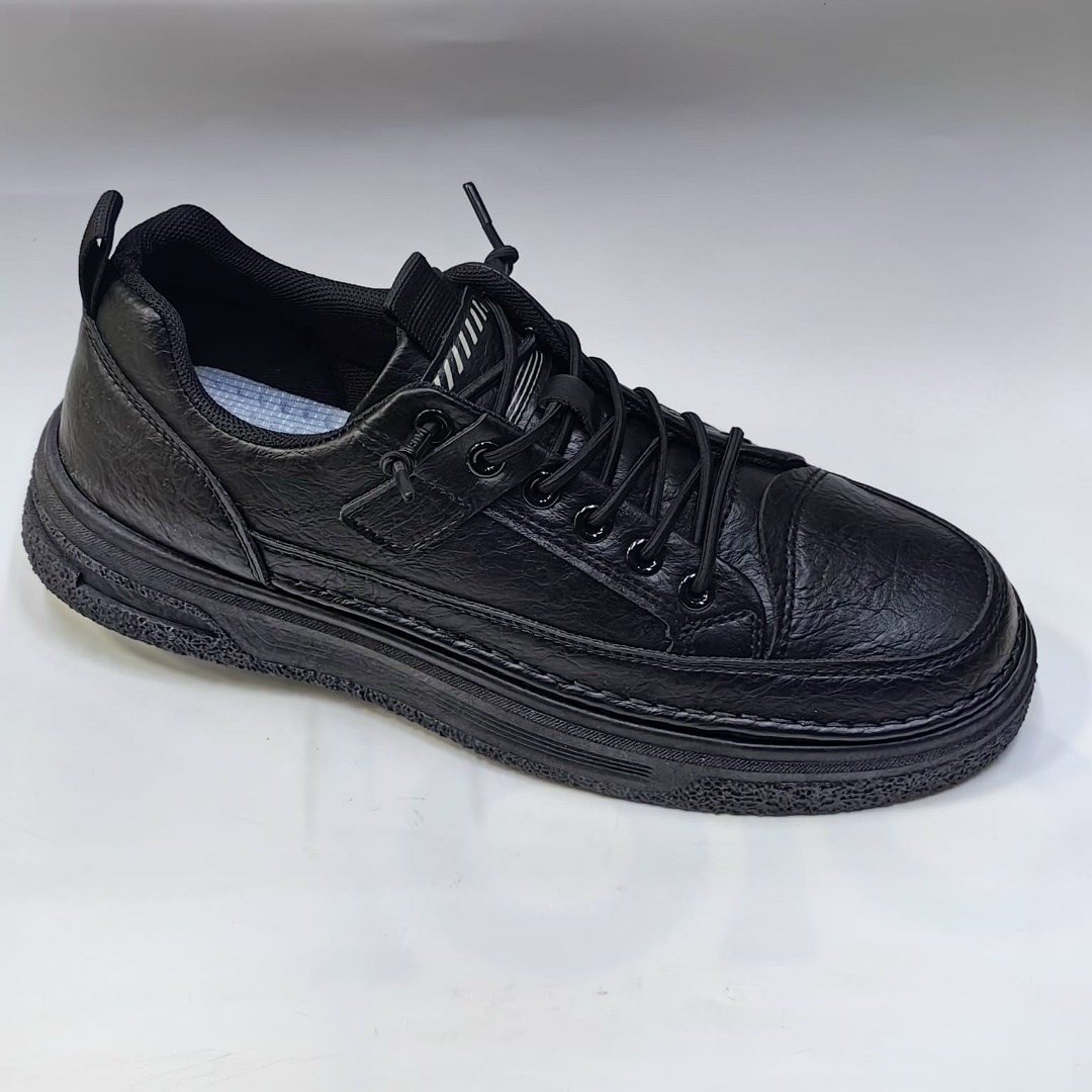 мужская ,полуботинки мужские,,мужская  кроссовки,ботинки мужские