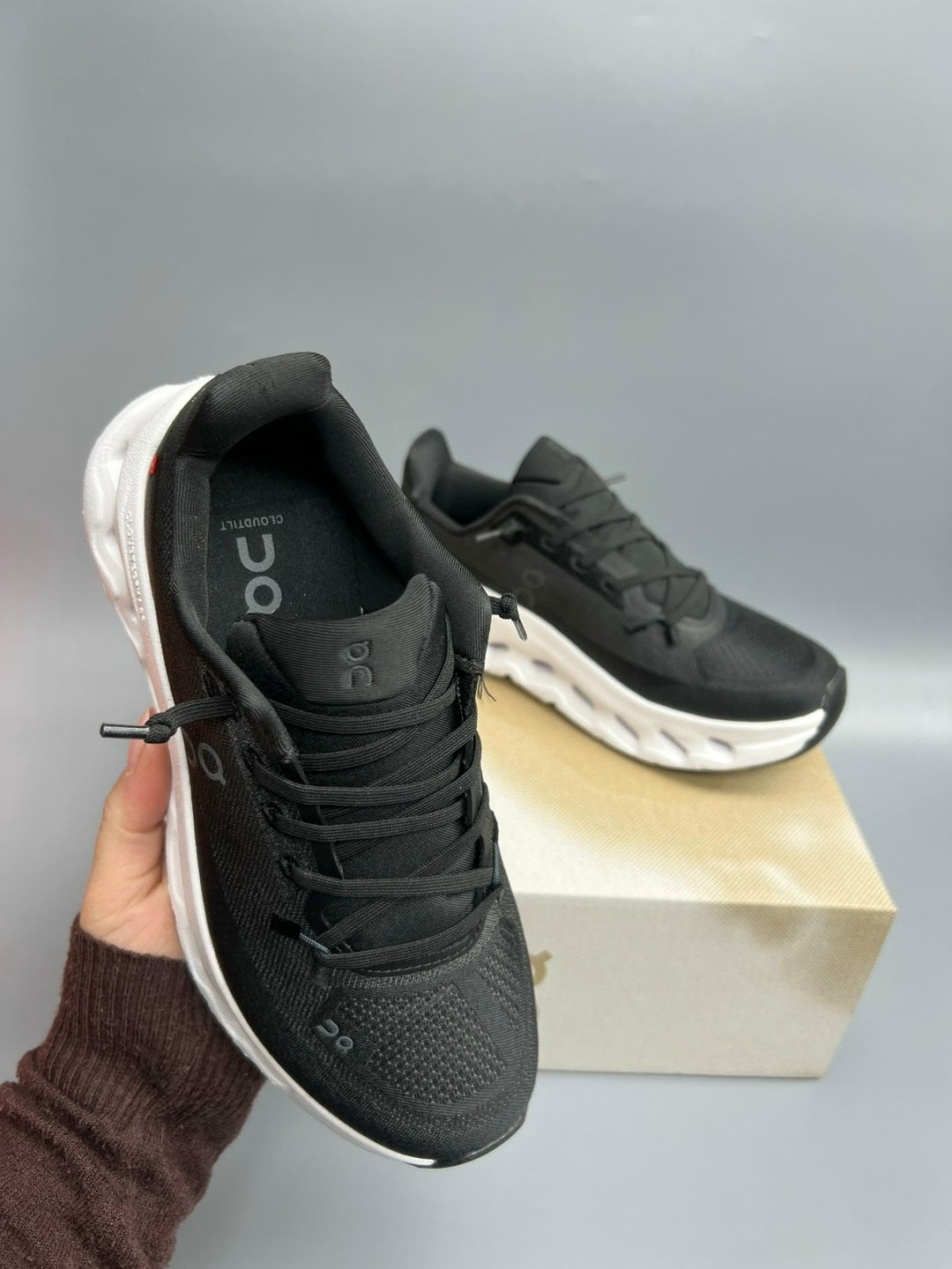 кроссовки on cloudrunner 2 цвет eclipse black,черные кроссовки,кроссовки женский мужской,повседневные кроссовки,кроссовки унисекс