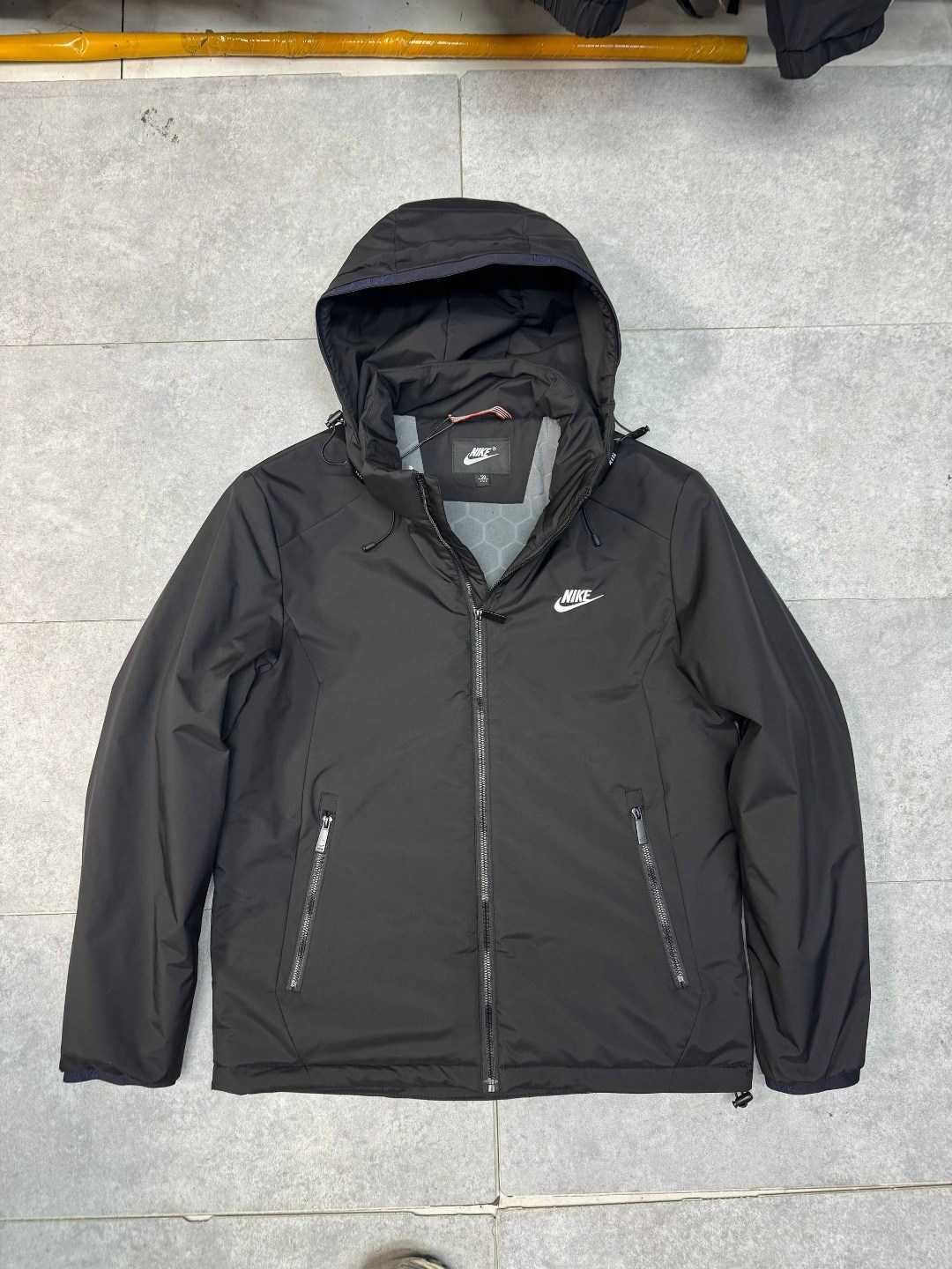 демисезонная куртка nike,демисезонная куртка,куртка nike,мужская куртка,зимняя куртка