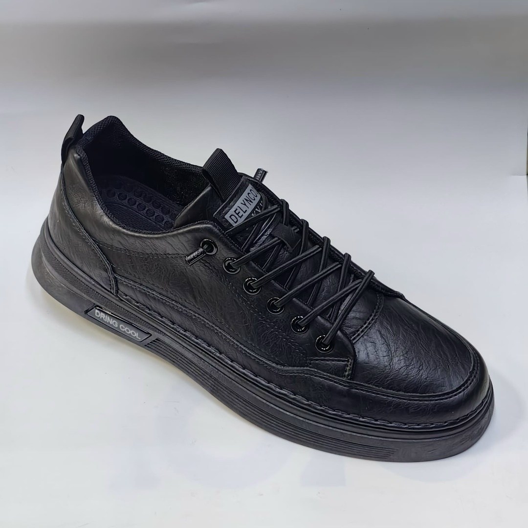 мужская ,полуботинки мужские,,мужская  кроссовки,ботинки мужские