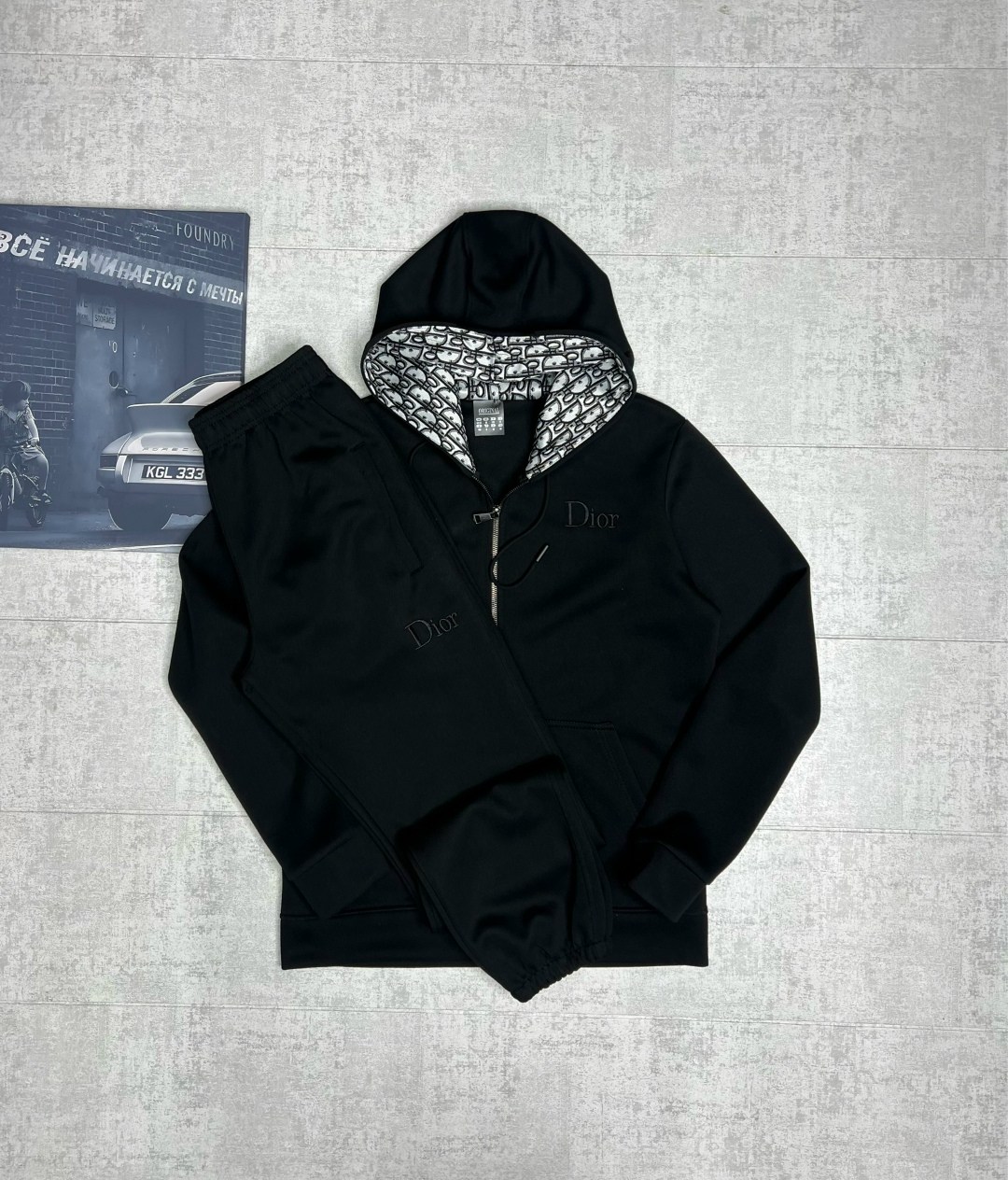 спортивный костюм кристиан диор,спортивный костюм dior,спортивные костюмы brunello cucinelli,спортивный костюм stefano ricci,мужской спортивный костюм