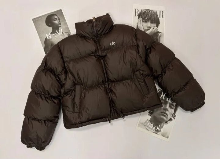 куртка монклер розовая женская,пуховик moncler,короткий женский пуховик moncler розовый,куртка moncler женская розовая,moncler розовая полиэстеровая куртка для женщин