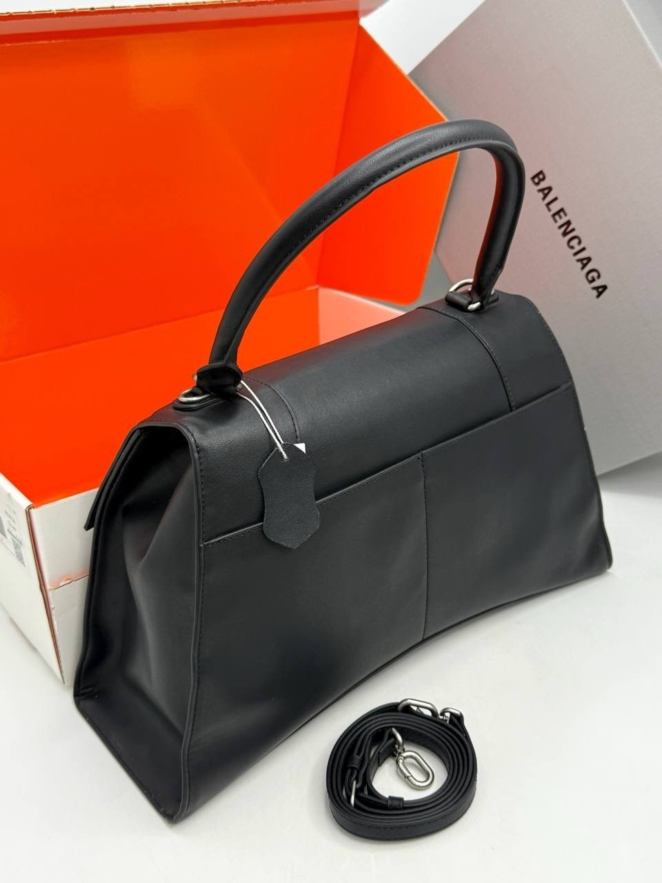 сумка баленсиага,сумка balenciaga,баленсиага сумка женская,сумка balenciaga hourglass,сумка баленсиага черная через плечо