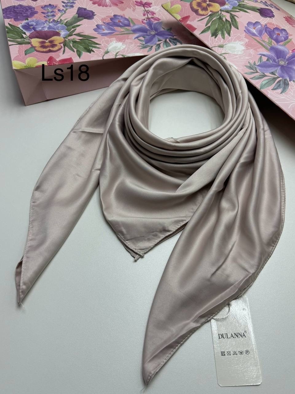 платок женский однотонный 100*100 см арт. 1171364,платок женский однотонный (100*100 см.) арт. 1171370,платок женский однотонный (100*100 см.) арт. 256233,платок женский однотонный (100*100 см.) арт.