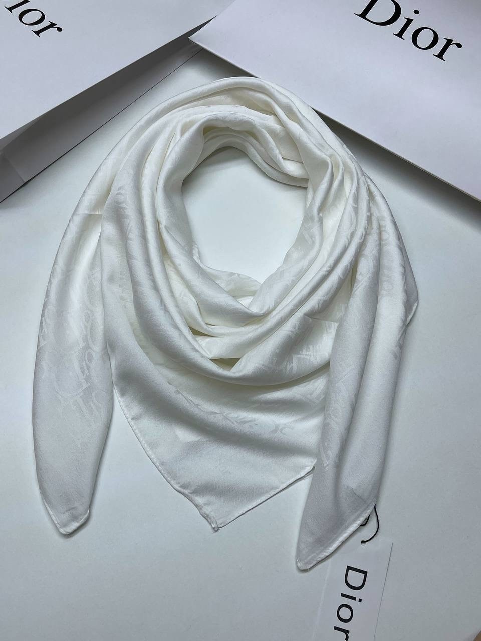 женский шелковый платок шарф,платок диор шелковый,платок шелковый однотонный,атласный платок,шелковый платок шарф
