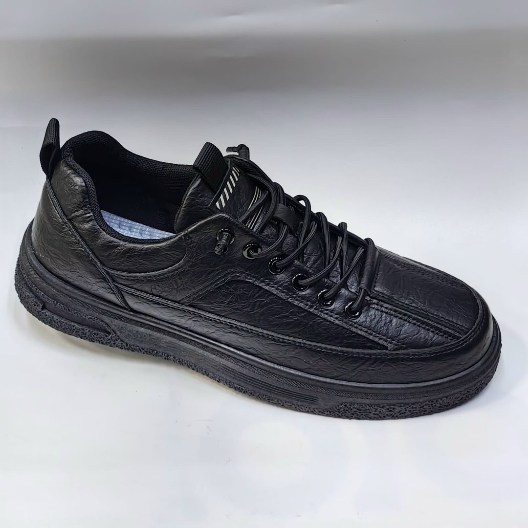 мужская ,полуботинки мужские,,мужская  кроссовки,ботинки мужские