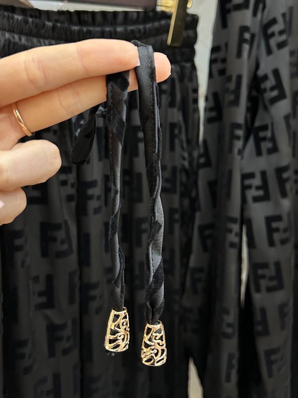 костюм fendi,стильные костюмы,пижама от фенди,пижама фенди,пижамные костюмы