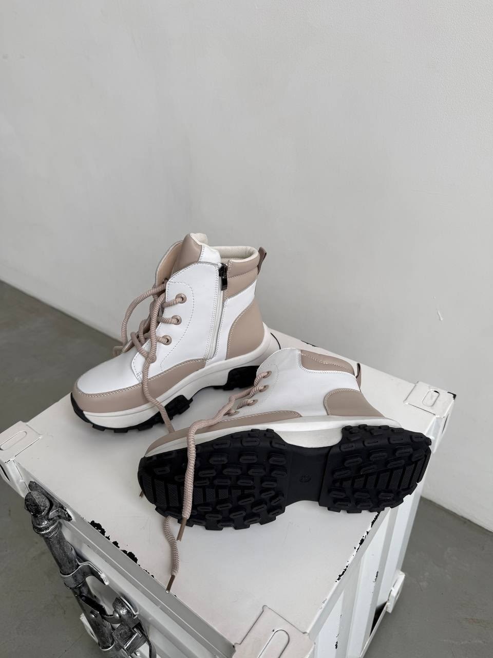 женские ботинки,, женская зимняя,ботинки модные, женская