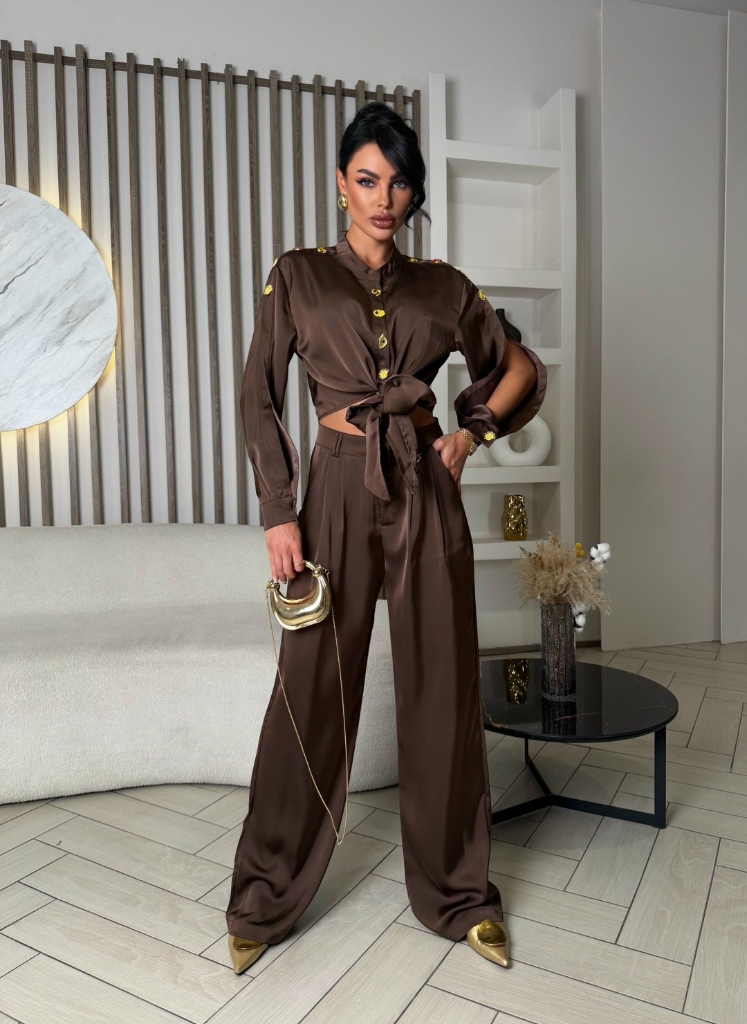 женские костюмы брючные,костюм классический,атласные костюмы,женский костюм,костюм в пижамном стиле