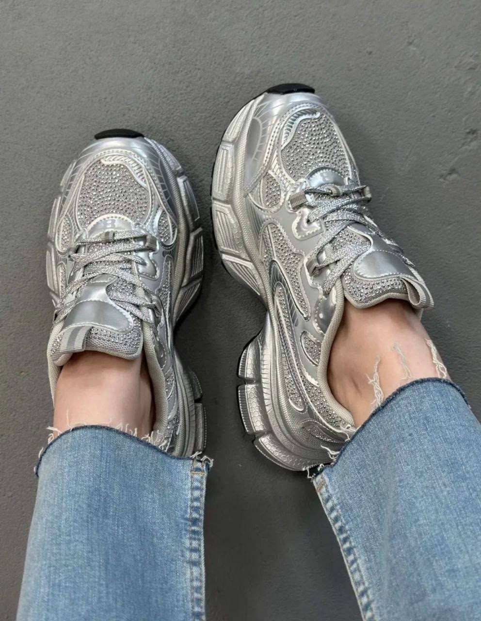 кроссовки женские balenciaga,кроссовки balenciaga,баленсиага кроссовки серебристые,женские кроссовки balenciaga runner серебристые,кроссовки balenciaga 3 xl