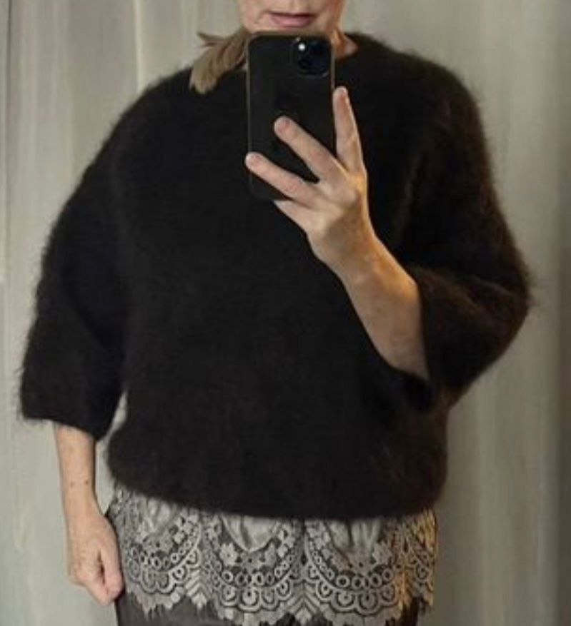 свитер паутинка из мохера оверсайз,мохеровый свитер оверсайз,синий свитер из мохера,свитер из ангоры,мохеровый джемпер