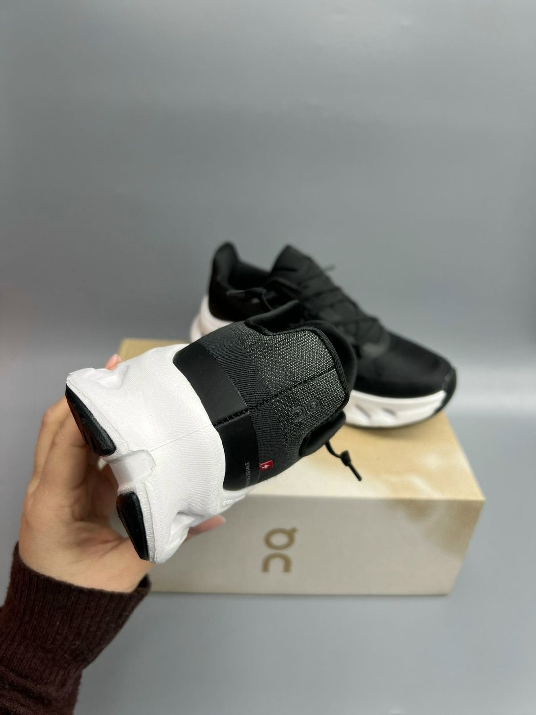 кроссовки on cloudrunner 2 цвет eclipse black,черные кроссовки,кроссовки женский мужской,повседневные кроссовки,кроссовки унисекс