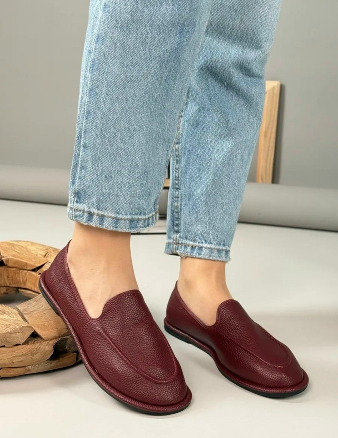 ,женская ,женские лоферы,обуви,бордовые лоферы