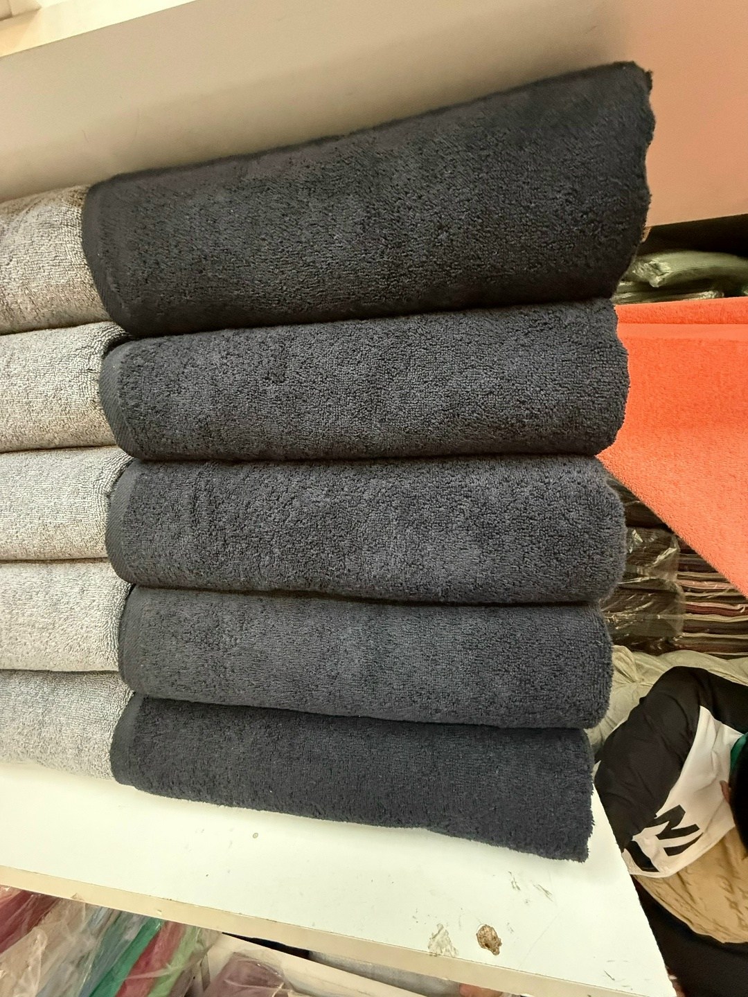 черное махровое полотенце,полотенце черное,микрофибра полотенце,полотенце из микрофибры черное,полотенца из микрофибры