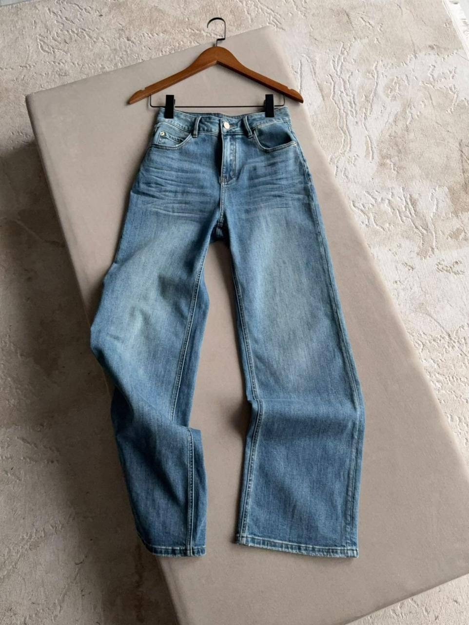 широкие джинсы,джинсы модные,женские джинсы,джинсах,брюки широкие