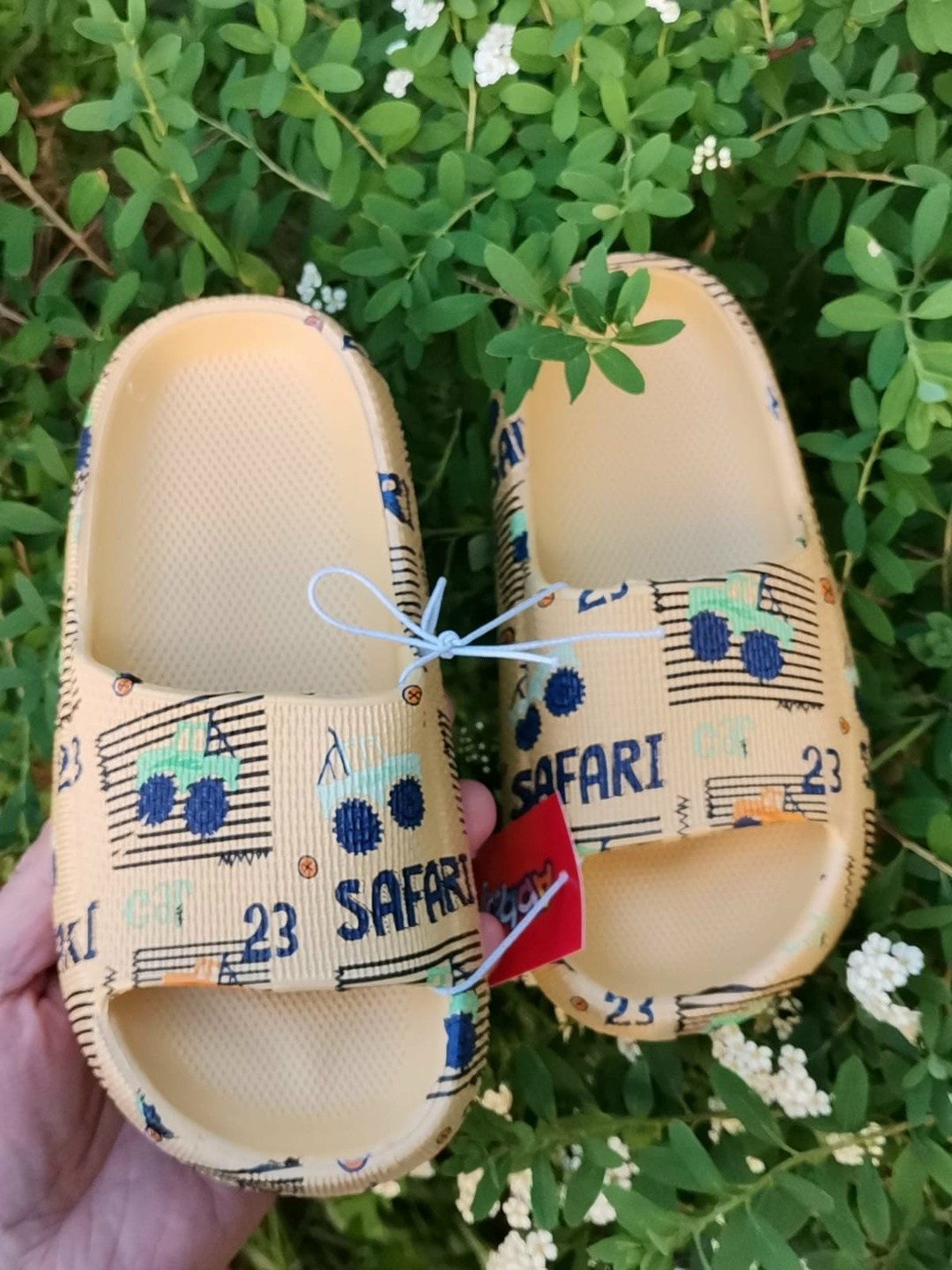 ,детские шлепанцы,тапочки детские,тапочки модные,тапочки летние