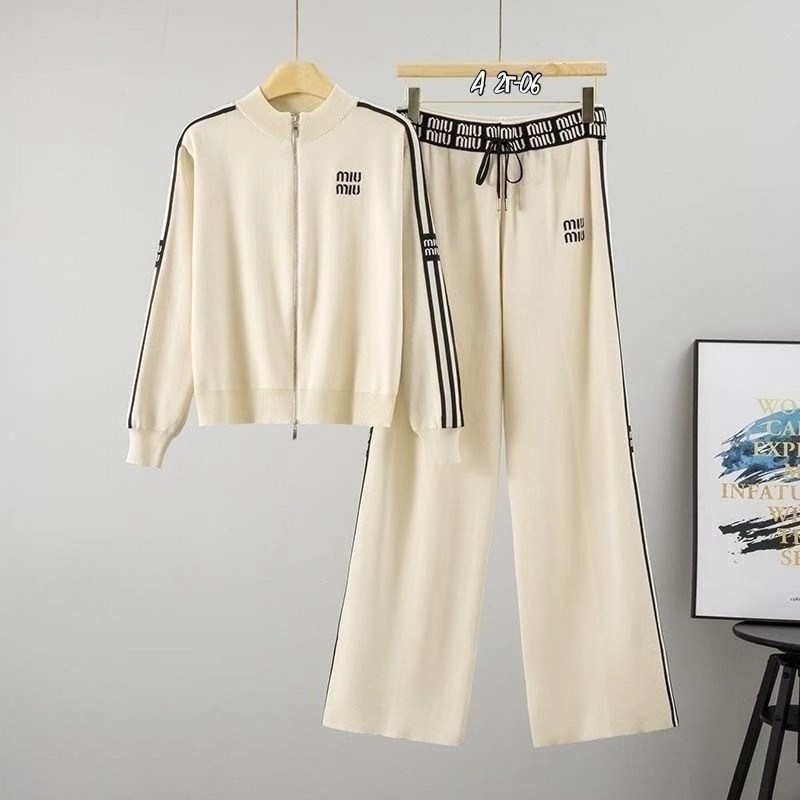 костюм женский,спортивные костюмы женские,костюм спортивный,комплект одежды,комплект одежды женские