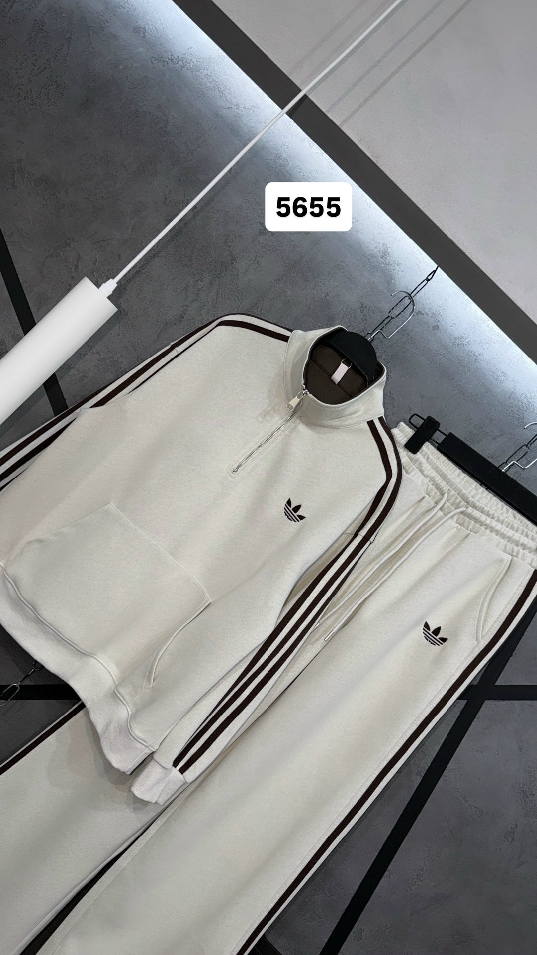 спортивный костюм adidas,мужской спортивный костюм adidas,спортивный костюм адидас 2026,спортивные костюмы адидас,спортивный костюм adidas originals