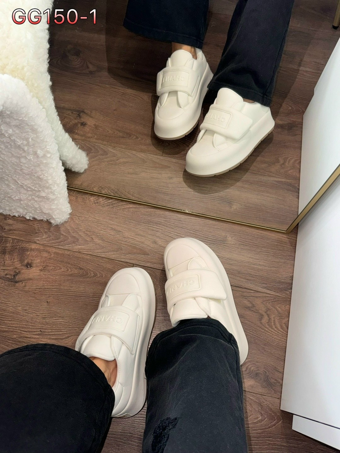 ботинки шанель женские,кроссовки женские chanel,chanel кроссовки,,сабо женские шанель