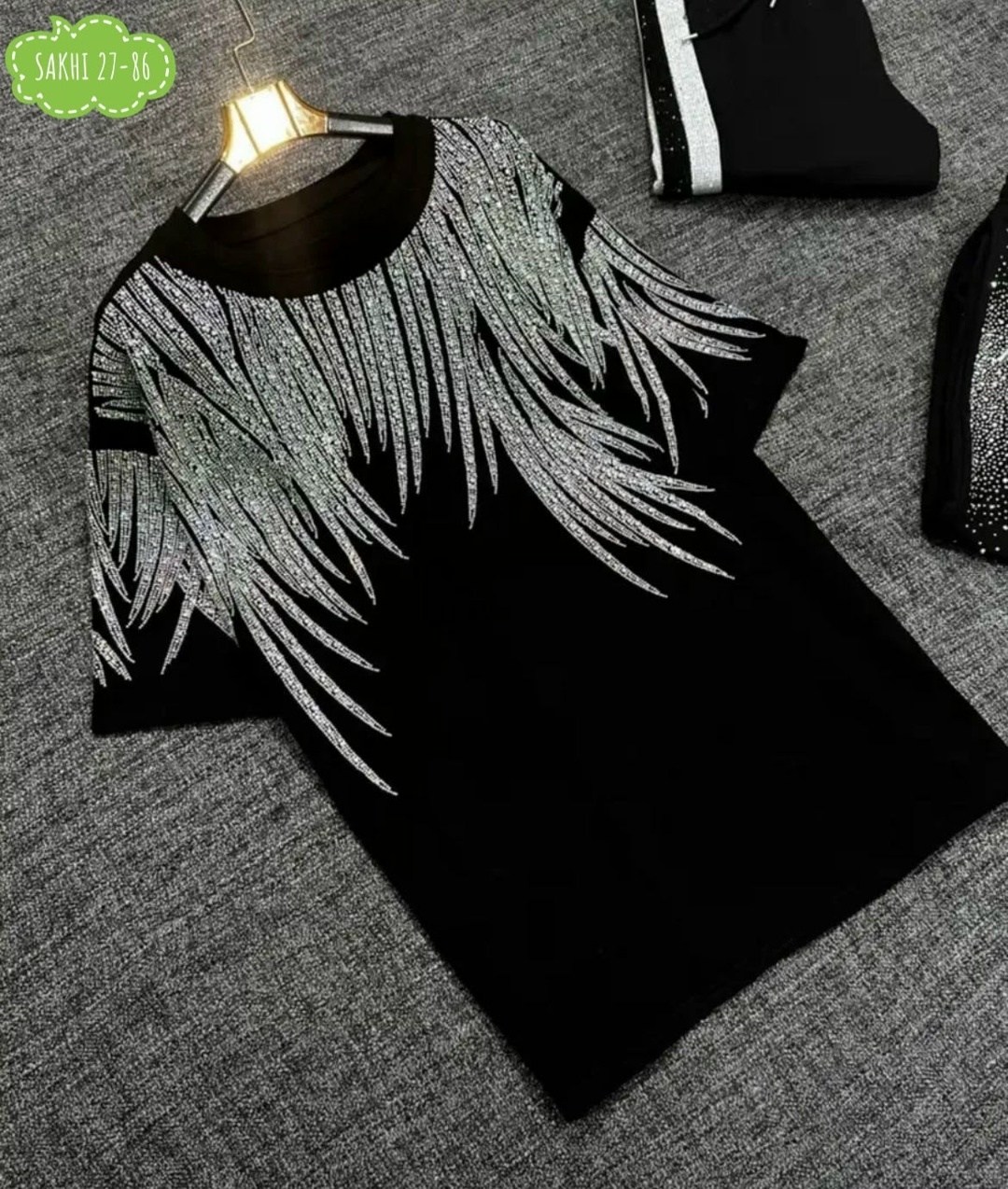 футболка базовая со стразами оверсайз,футболка со стразами женская,женские модные повседневные футболки,футболки большие размеры со стразами,футболка женская оверсайз со стразами