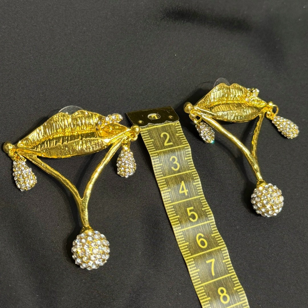 женская брошь,брошь модная,медицинская брошь,брошь для женщин,брошь для медика