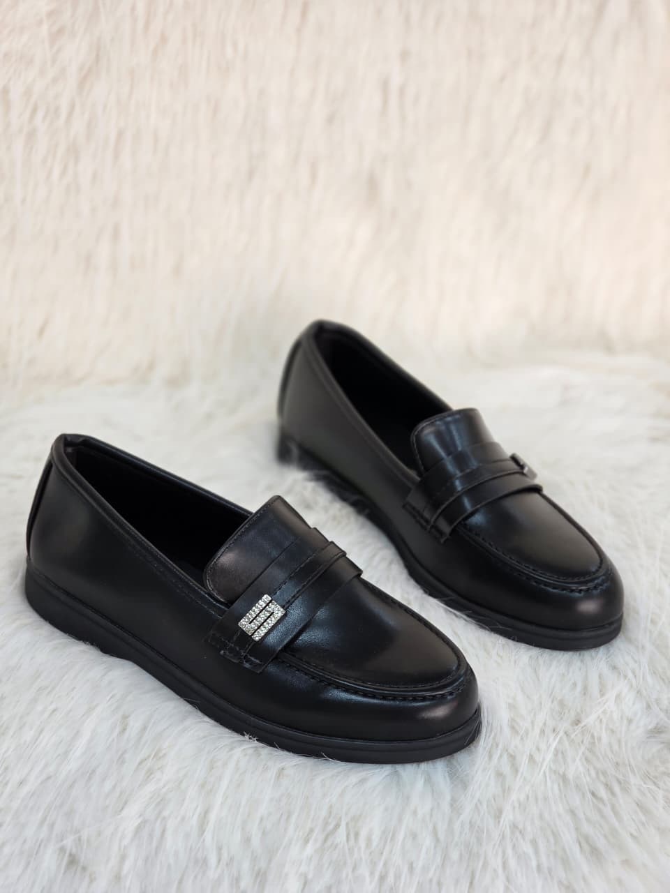 ,женские лоферы,слипоны женские,мокасины женские,белые лоферы