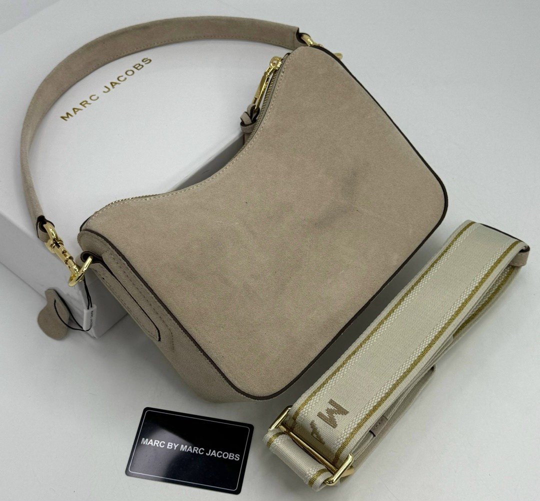 сумка marc jacobs 25-16 см натуральная замша,сумка женская marc jacobs,женская сумка marc jacobs из натуральной замши,сумка marc jacobs из замши,сумка-хобо через плечо marc jacobs