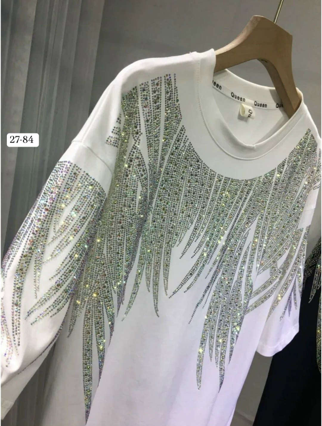 футболка базовая со стразами оверсайз,футболка со стразами женская,футболка женская оверсайз со стразами,женские модные повседневные футболки,футболки большие размеры со стразами