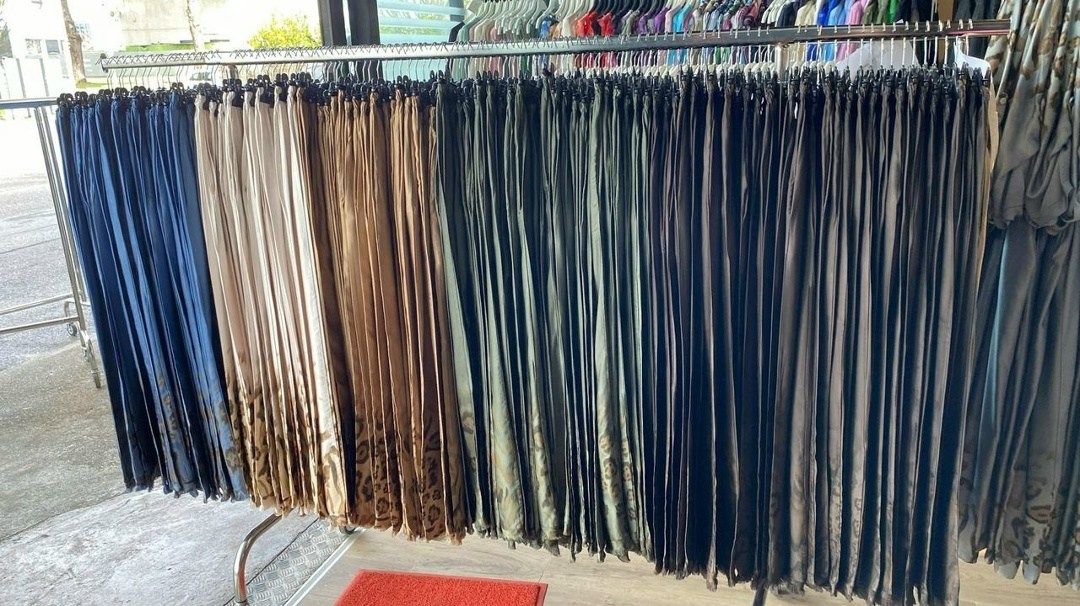 женский комплект из двух предметов с леопардовым,костюм женский,костюм для женщин,костюм италия