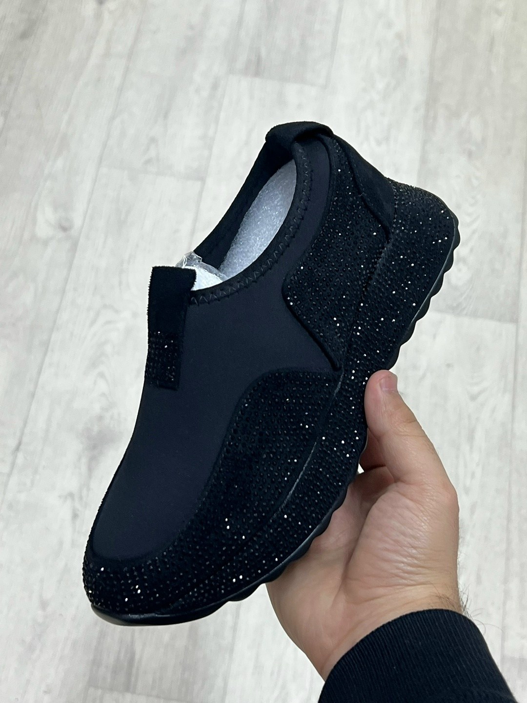 ,кроссовки женскиe, женская кроссовки,кроссовки изи,кроссовки изи женские