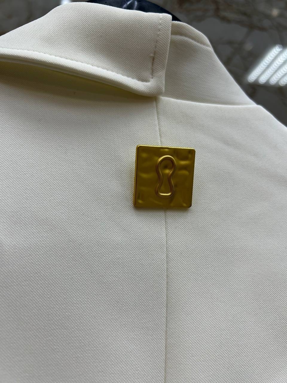 костюм с брюками,белый брючный костюм,женские брючные костюмы,белые костюмы,костюм комплекты