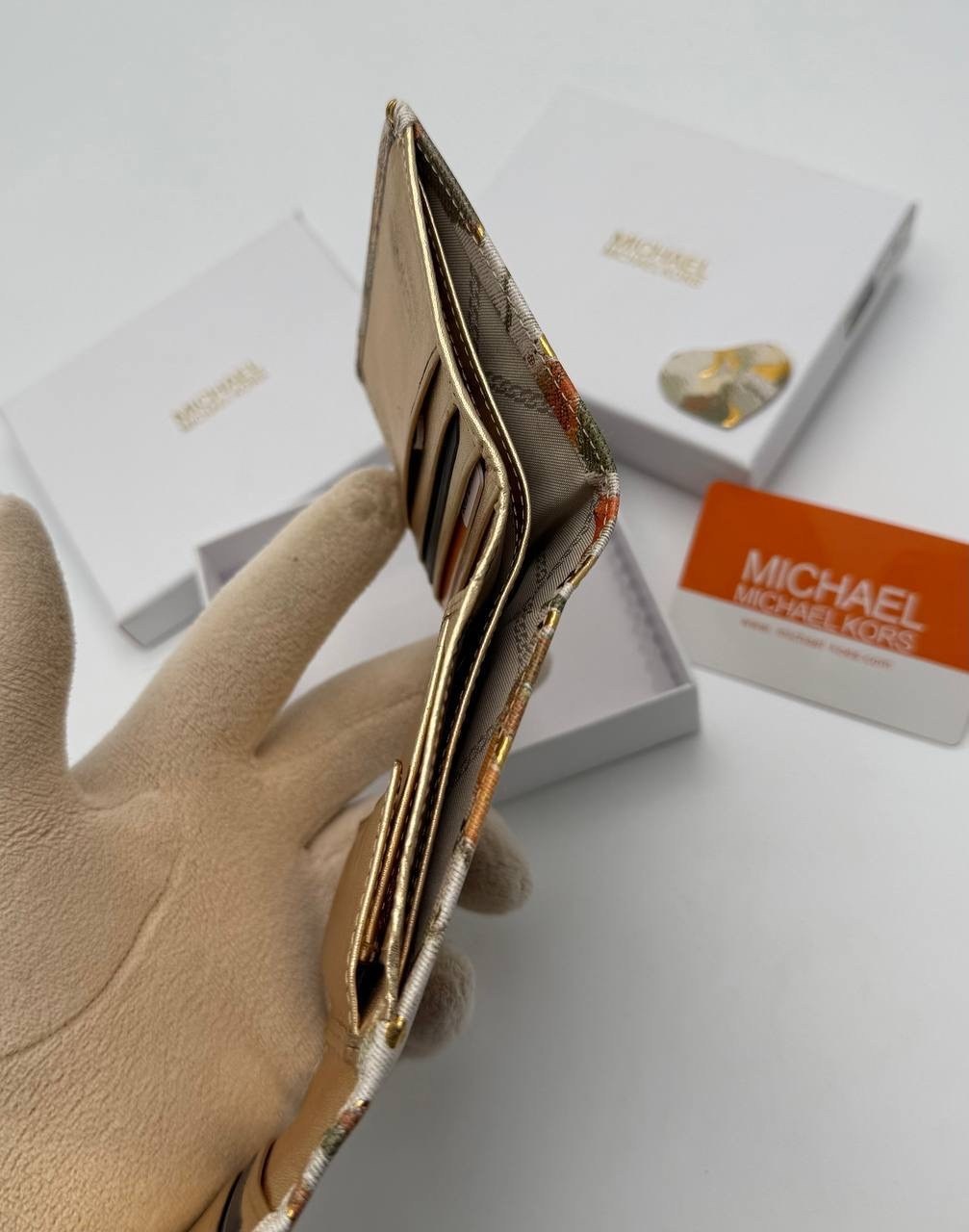 брендовый кошелек michael kors,кошелёк michael kors,обложка для паспорта michael kors,брендовая обложка на паспорт michael kors,бумажник michael kors