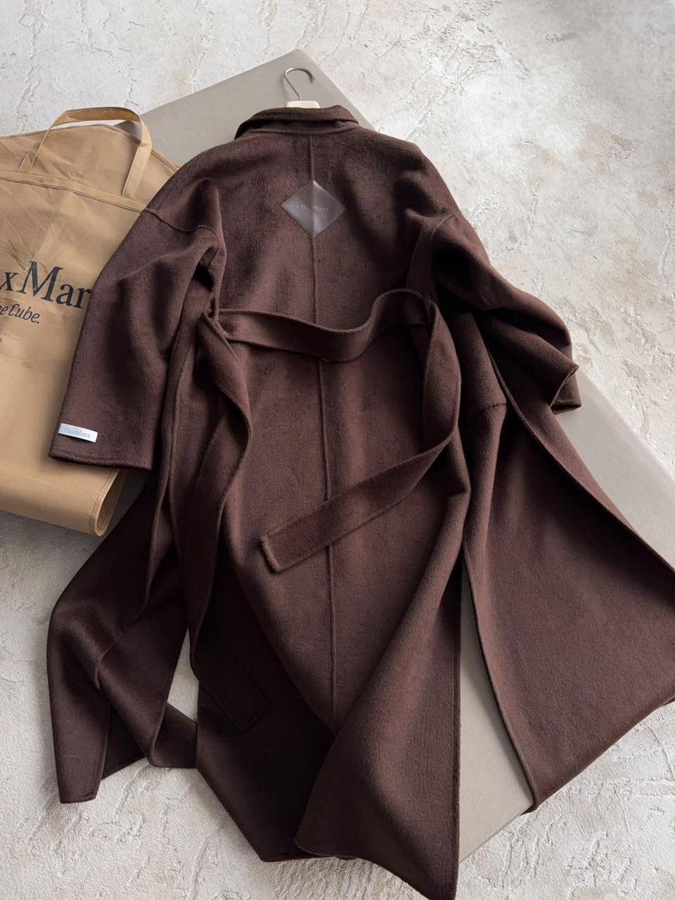 стильное пальто,коричневое пальто,шерстяное пальто,мода стиль