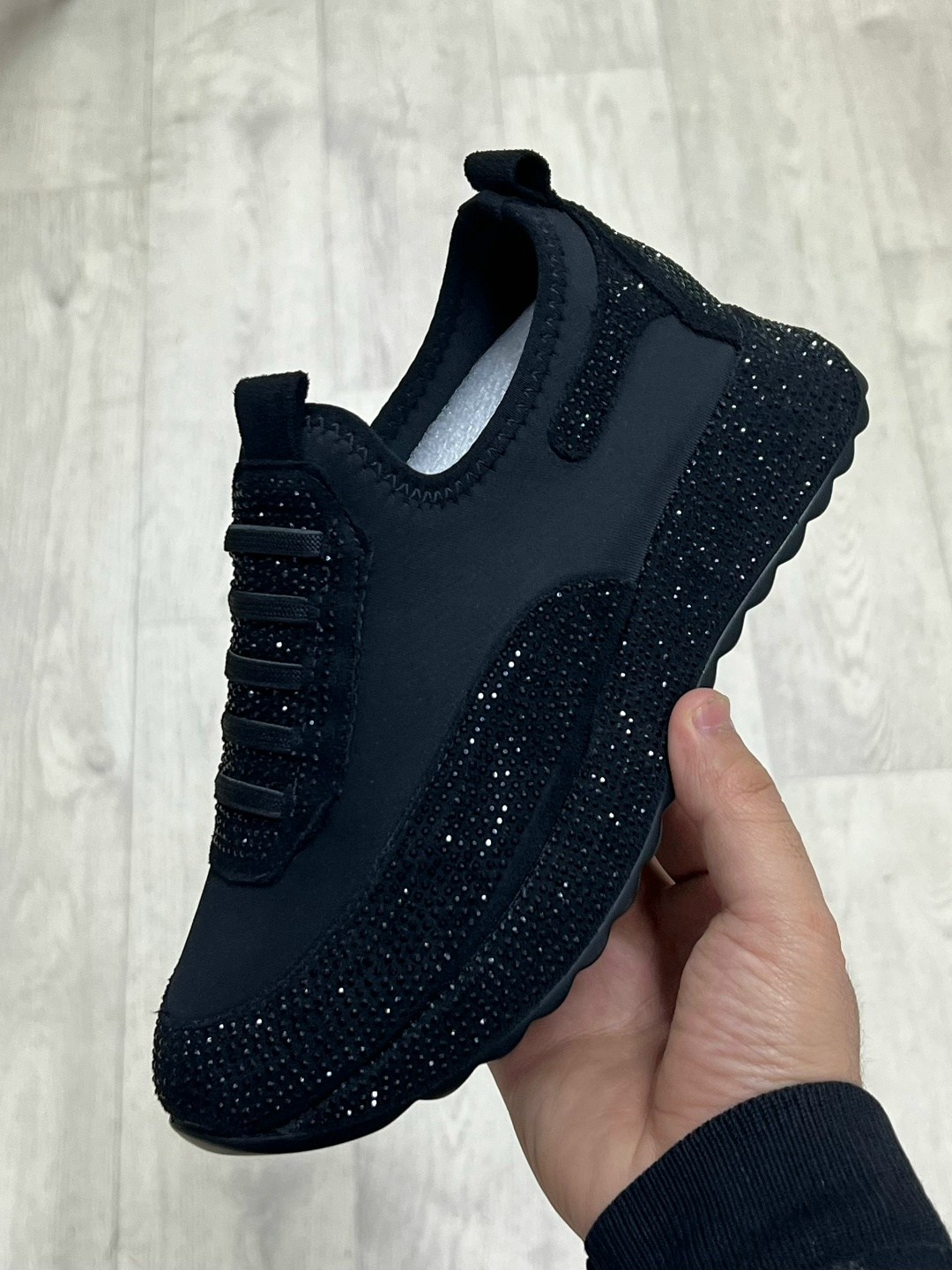 ,кроссовки женскиe, женская кроссовки,кроссовки изи,кроссовки изи женские