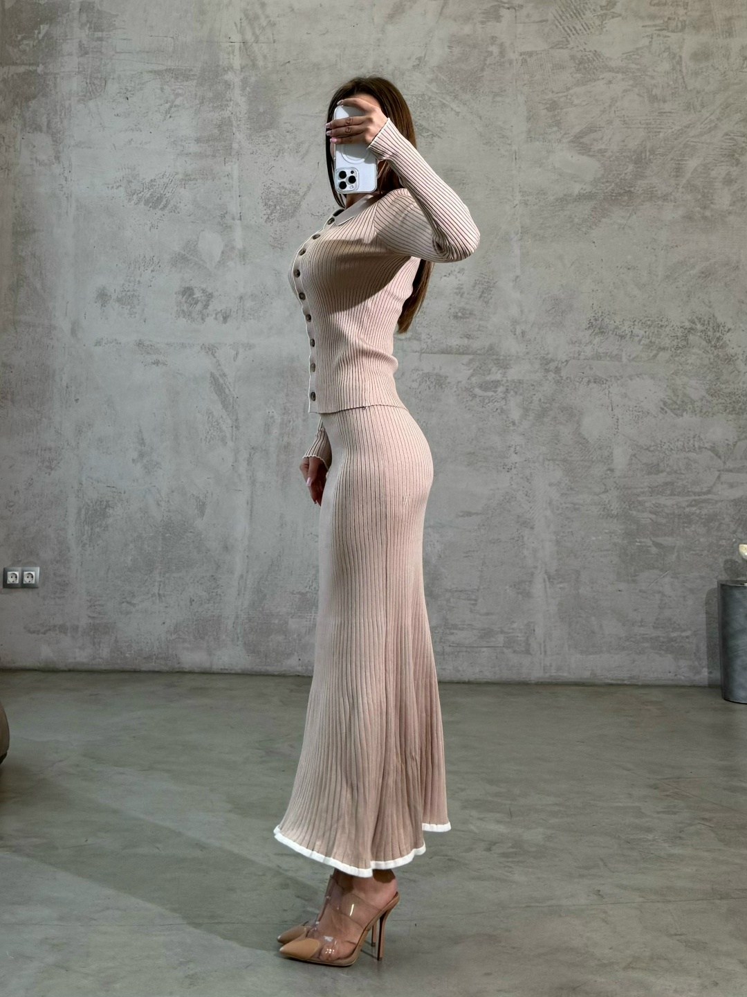 трикотажные костюмы,женские костюмы с юбкой,костюм с юбкой,трикотажный костюм женский,вязаный костюм с юбкой