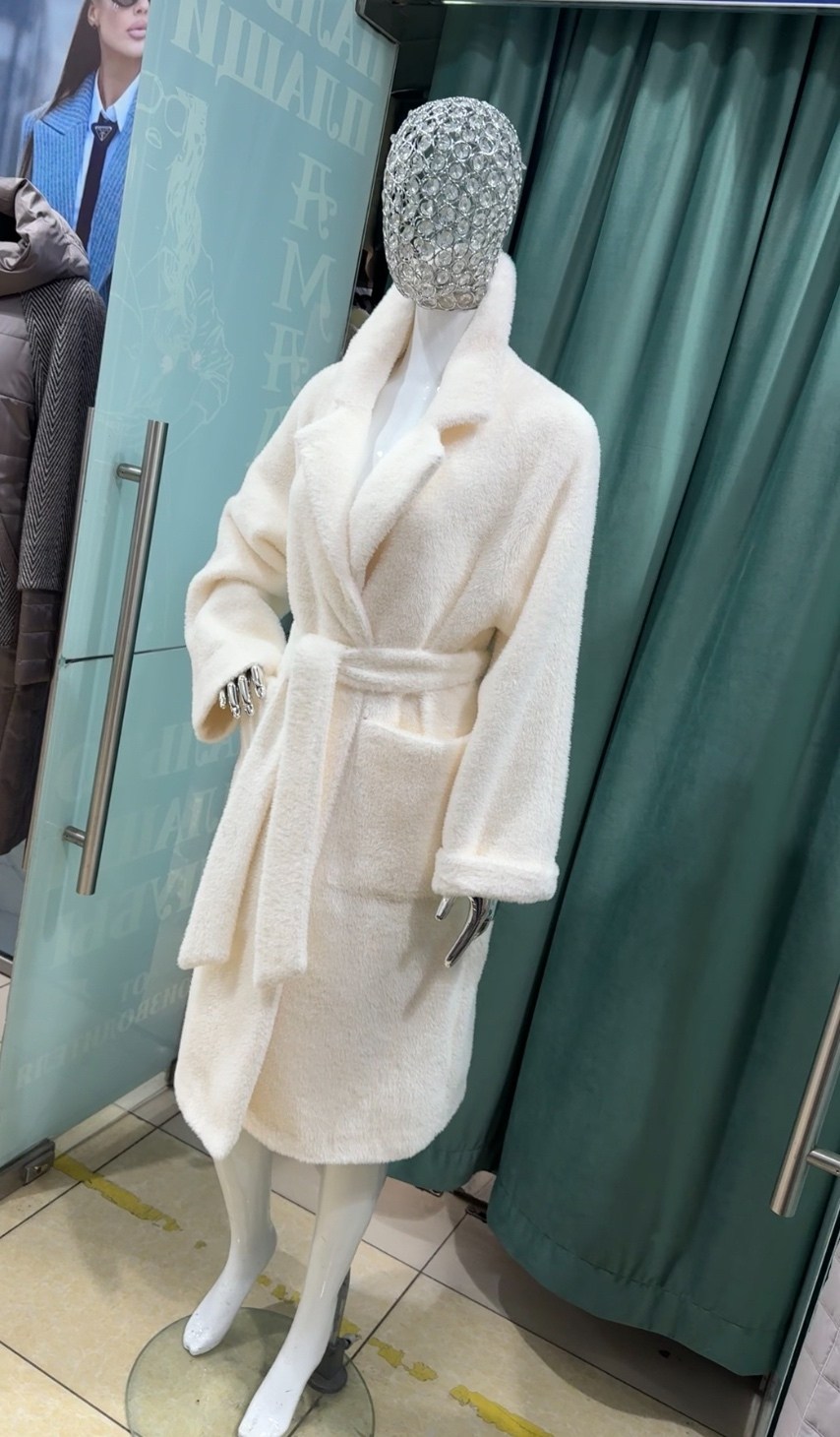 шуба из 100% шерсти свободного кроя love republic,белое пальто,шубка белая,шуба tiamo look овечка,пальто из альпаки