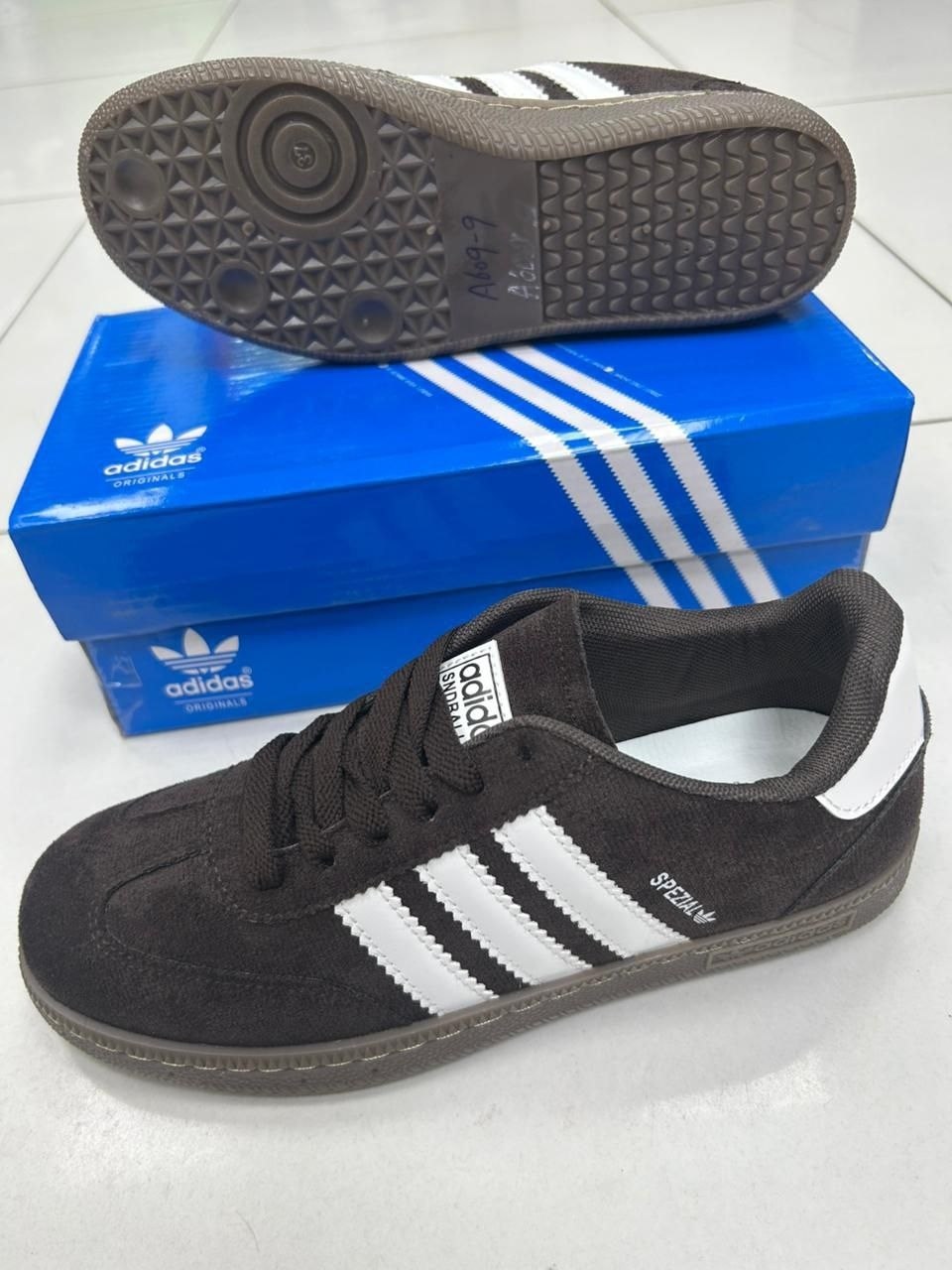 кроссовки adidas handball spezial,кроссовки adidas spezial,кроссовки adidas originals handball spezial,кроссовки adidas spezial adidas коричневый,кроссовки спортивные handball spezial adidas