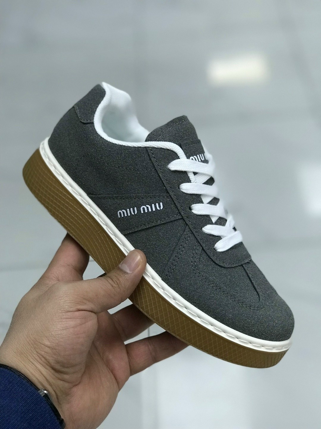 кеды замшевые miu miu 36-40,женские кроссовки miu miu,кроссовки натуральные замшевые miu miu,кеды замшевые miu miu,кеды miu miu