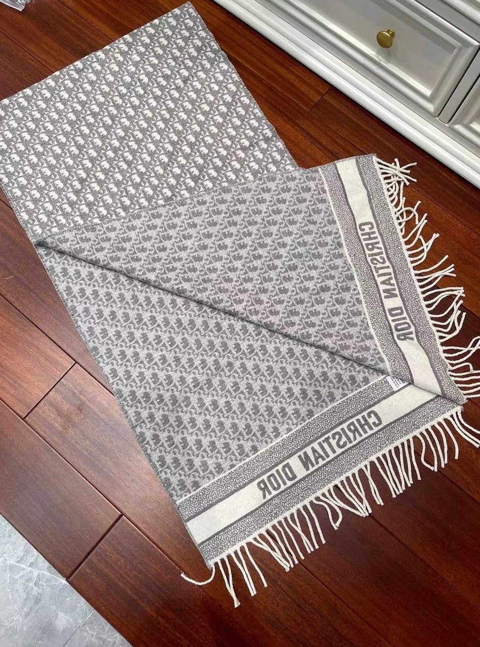 палантин диор оригинал,шарф dior,шарф диор,палантин диор кашемир,палантин christian dior